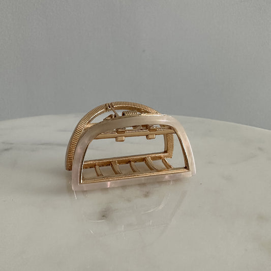 Beluga Clip